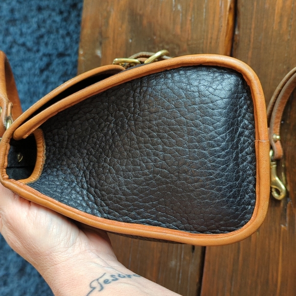 Vintage Dooney & Bourke Carpet Bag - Picture 5 of 16